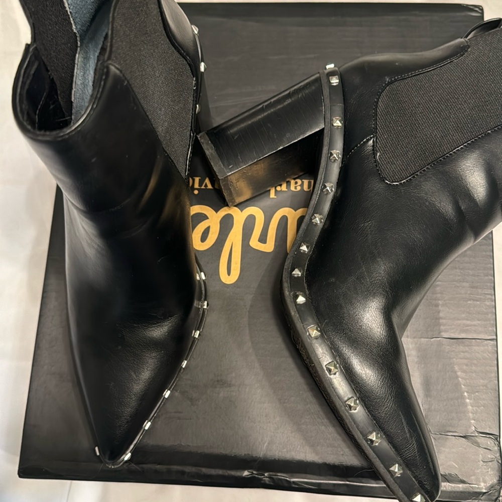 Black ankle boots by Charles David
